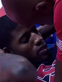 “希望屏幕前热爱篮球的你永远不受伤病的困扰！”#篮球