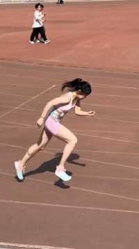 把热情挥洒在田径场上 让热爱永不停息